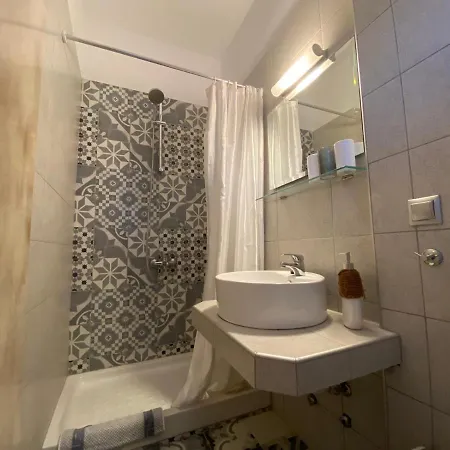 Marianna Sea View Apartament *