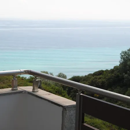 Marianna Sea View Apartman *